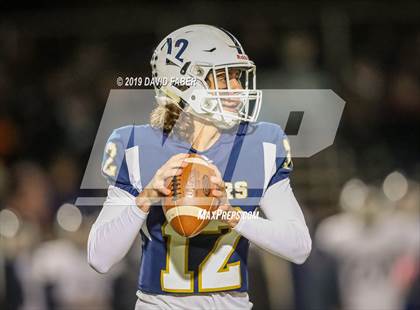 Thumbnail 2 in Oil City vs. Hollidaysburg photogallery.