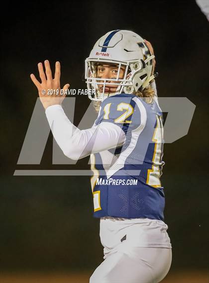 Thumbnail 1 in Oil City vs. Hollidaysburg photogallery.