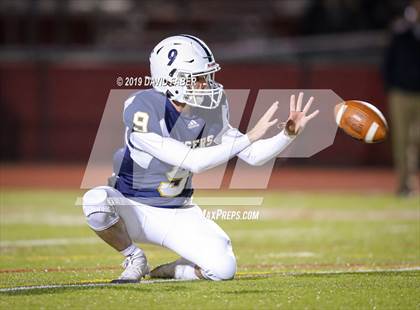 Thumbnail 2 in Oil City vs. Hollidaysburg photogallery.