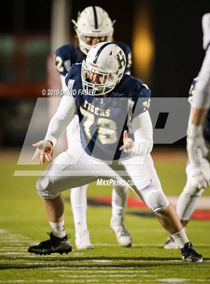 Thumbnail 2 in Oil City vs. Hollidaysburg photogallery.