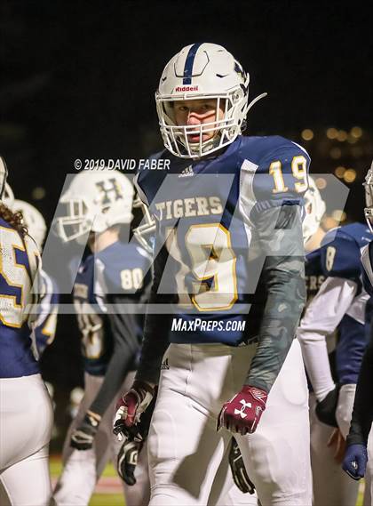 Thumbnail 3 in Oil City vs. Hollidaysburg photogallery.