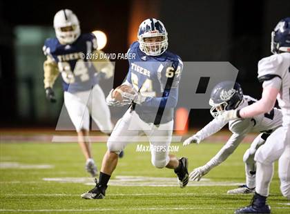 Thumbnail 1 in Oil City vs. Hollidaysburg photogallery.