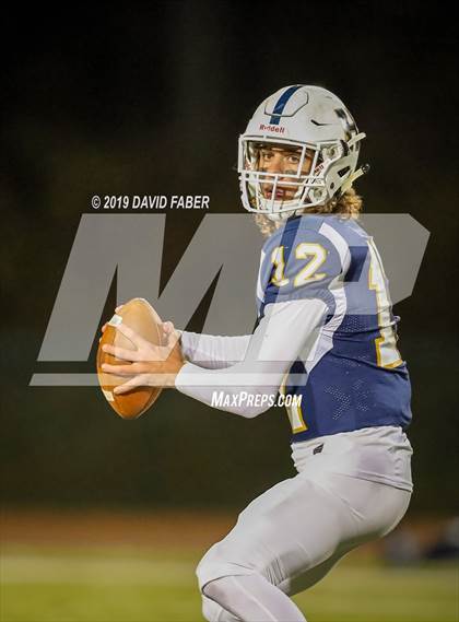 Thumbnail 2 in Oil City vs. Hollidaysburg photogallery.