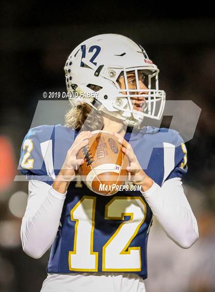 Thumbnail 1 in Oil City vs. Hollidaysburg photogallery.