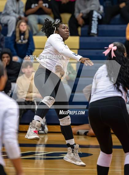 Thumbnail 2 in Spring Valley vs. Doral Academy Red Rock (NIAA 4A Quarterfinal) photogallery.