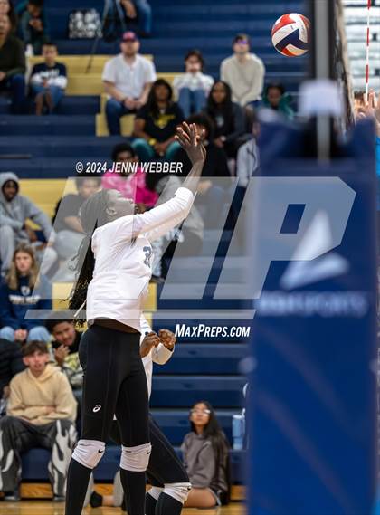 Thumbnail 1 in Spring Valley vs. Doral Academy Red Rock (NIAA 4A Quarterfinal) photogallery.