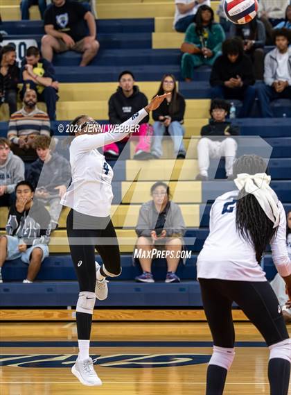Thumbnail 1 in Spring Valley vs. Doral Academy Red Rock (NIAA 4A Quarterfinal) photogallery.