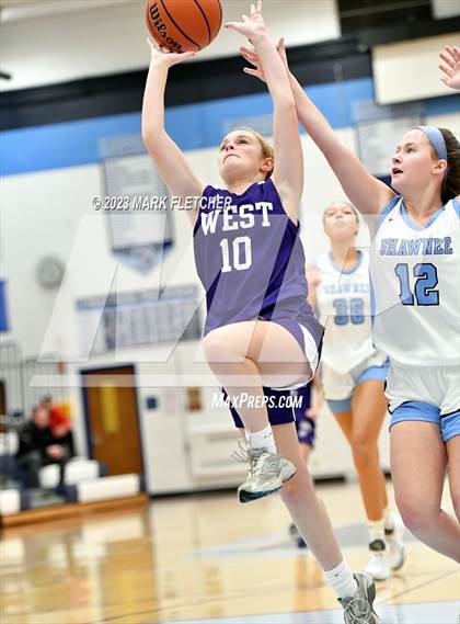 Thumbnail 3 in Cherry Hill West @ Shawnee photogallery.