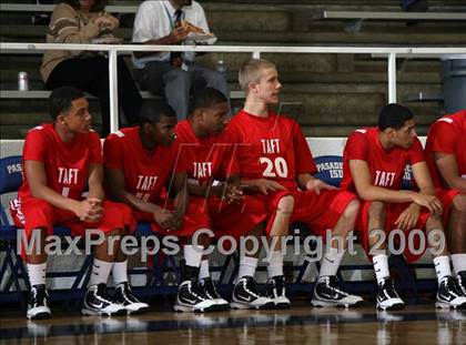 Thumbnail 1 in Taft vs Pasadena (McDonalds Texas Invitational) photogallery.