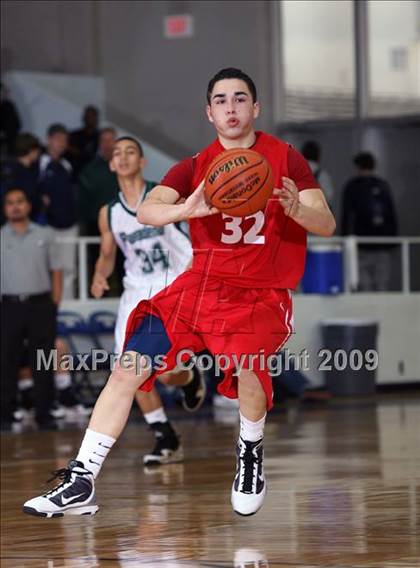 Thumbnail 1 in Taft vs Pasadena (McDonalds Texas Invitational) photogallery.
