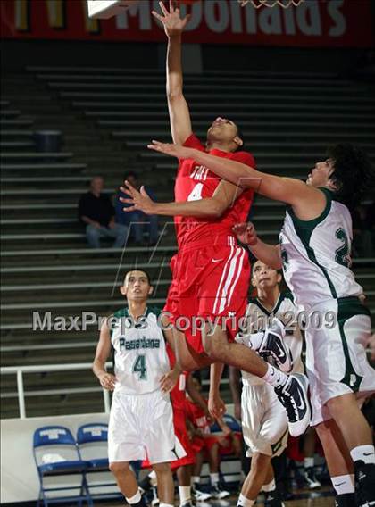 Thumbnail 1 in Taft vs Pasadena (McDonalds Texas Invitational) photogallery.