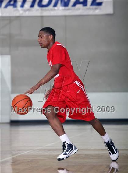 Thumbnail 3 in Taft vs Pasadena (McDonalds Texas Invitational) photogallery.