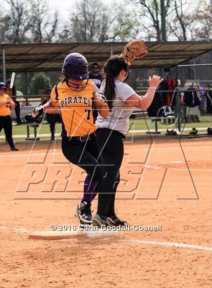 Thumbnail 2 in Corinth Holders vs. Amelia County photogallery.