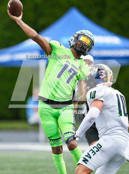 Thumbnail 3 in All-Shore Gridiron Classic (Monmouth vs Ocean) photogallery.