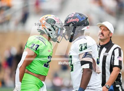 Thumbnail 2 in All-Shore Gridiron Classic (Monmouth vs Ocean) photogallery.