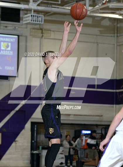 Thumbnail 1 in Lassen vs. Oroville (Dennis Burnum Tournament) photogallery.