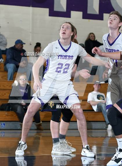 Thumbnail 3 in Lassen vs. Oroville (Dennis Burnum Tournament) photogallery.