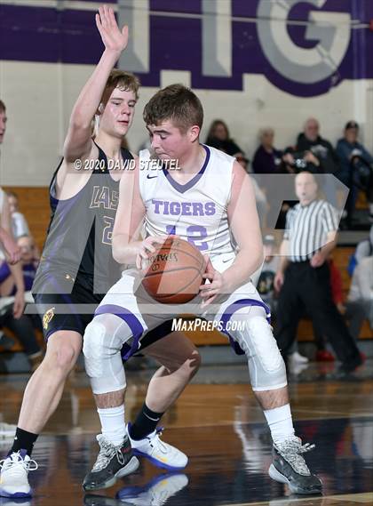 Thumbnail 3 in Lassen vs. Oroville (Dennis Burnum Tournament) photogallery.
