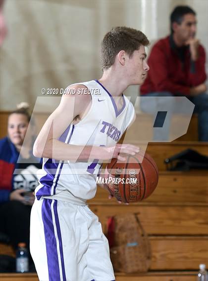 Thumbnail 2 in Lassen vs. Oroville (Dennis Burnum Tournament) photogallery.