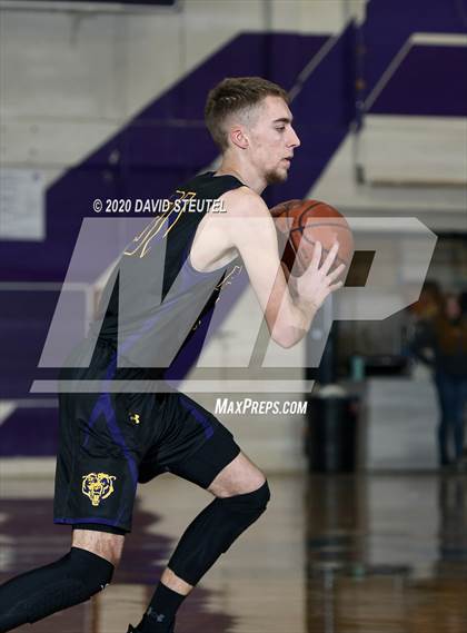 Thumbnail 3 in Lassen vs. Oroville (Dennis Burnum Tournament) photogallery.