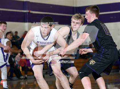 Thumbnail 2 in Lassen vs. Oroville (Dennis Burnum Tournament) photogallery.