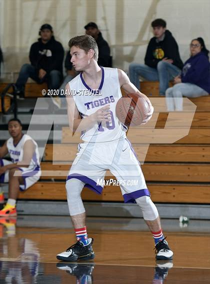 Thumbnail 1 in Lassen vs. Oroville (Dennis Burnum Tournament) photogallery.
