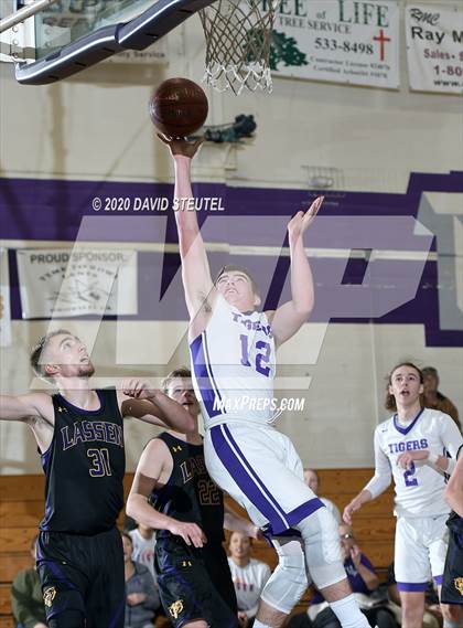Thumbnail 3 in Lassen vs. Oroville (Dennis Burnum Tournament) photogallery.