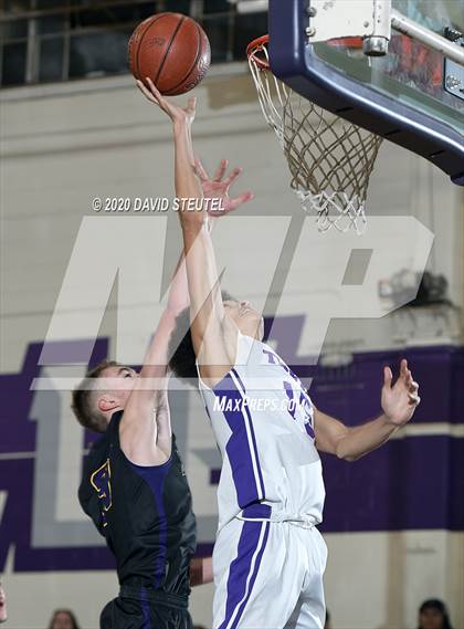 Thumbnail 1 in Lassen vs. Oroville (Dennis Burnum Tournament) photogallery.