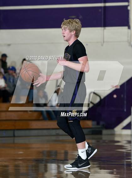 Thumbnail 2 in Lassen vs. Oroville (Dennis Burnum Tournament) photogallery.
