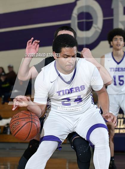 Thumbnail 3 in Lassen vs. Oroville (Dennis Burnum Tournament) photogallery.