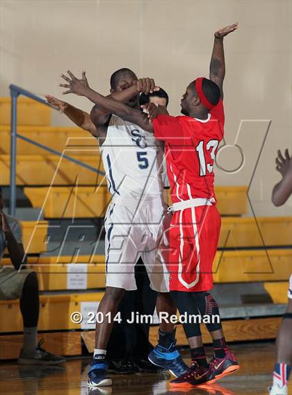 Thumbnail 2 in Oak Ridge vs. Trinity (City Of Palms Classic) photogallery.