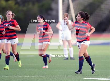 Thumbnail 2 in Davenport @ Wimberley photogallery.