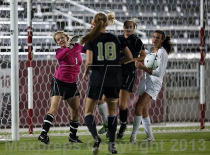 Thumbnail 3 in Mountain Vista vs. Rock Canyon (CHSAA 5A Final) photogallery.