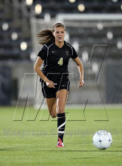 Thumbnail 3 in Mountain Vista vs. Rock Canyon (CHSAA 5A Final) photogallery.