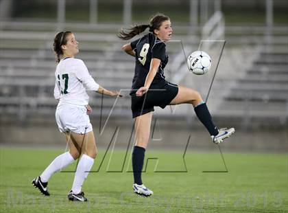 Thumbnail 3 in Mountain Vista vs. Rock Canyon (CHSAA 5A Final) photogallery.