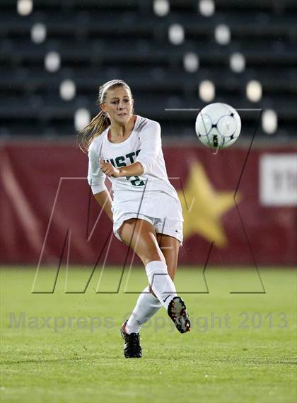Thumbnail 2 in Mountain Vista vs. Rock Canyon (CHSAA 5A Final) photogallery.