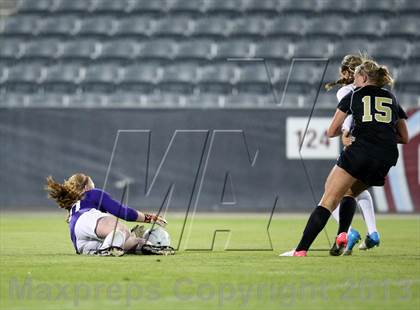 Thumbnail 3 in Mountain Vista vs. Rock Canyon (CHSAA 5A Final) photogallery.