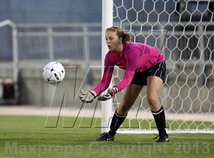Thumbnail 3 in Mountain Vista vs. Rock Canyon (CHSAA 5A Final) photogallery.