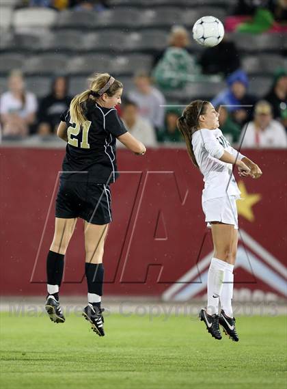 Thumbnail 1 in Mountain Vista vs. Rock Canyon (CHSAA 5A Final) photogallery.