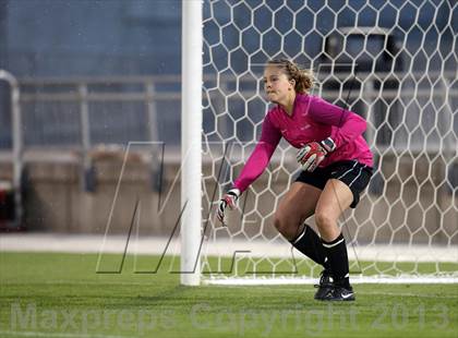 Thumbnail 2 in Mountain Vista vs. Rock Canyon (CHSAA 5A Final) photogallery.