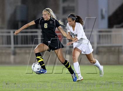 Thumbnail 1 in Mountain Vista vs. Rock Canyon (CHSAA 5A Final) photogallery.