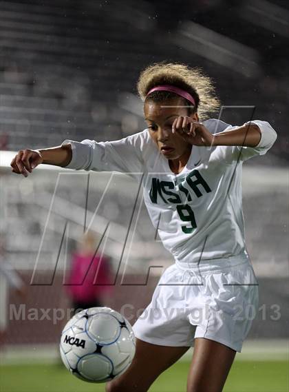 Thumbnail 2 in Mountain Vista vs. Rock Canyon (CHSAA 5A Final) photogallery.