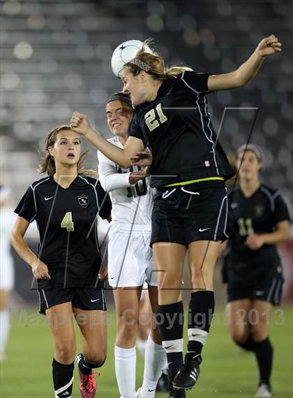Thumbnail 1 in Mountain Vista vs. Rock Canyon (CHSAA 5A Final) photogallery.