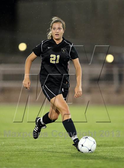 Thumbnail 3 in Mountain Vista vs. Rock Canyon (CHSAA 5A Final) photogallery.