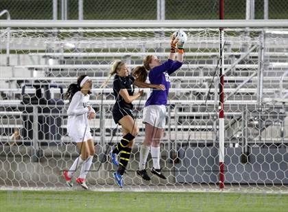 Thumbnail 3 in Mountain Vista vs. Rock Canyon (CHSAA 5A Final) photogallery.