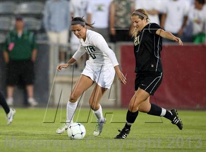 Thumbnail 2 in Mountain Vista vs. Rock Canyon (CHSAA 5A Final) photogallery.