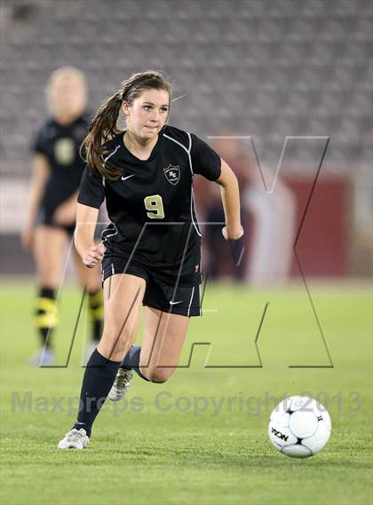 Thumbnail 3 in Mountain Vista vs. Rock Canyon (CHSAA 5A Final) photogallery.