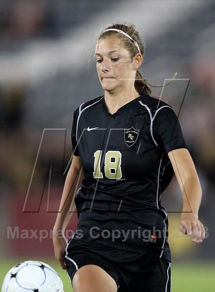 Thumbnail 2 in Mountain Vista vs. Rock Canyon (CHSAA 5A Final) photogallery.