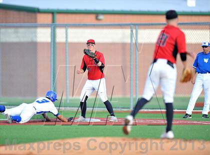 Thumbnail 2 in Windthorst vs Trenton (UIL 1A Region 2 Finals) photogallery.