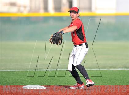Thumbnail 2 in Windthorst vs Trenton (UIL 1A Region 2 Finals) photogallery.